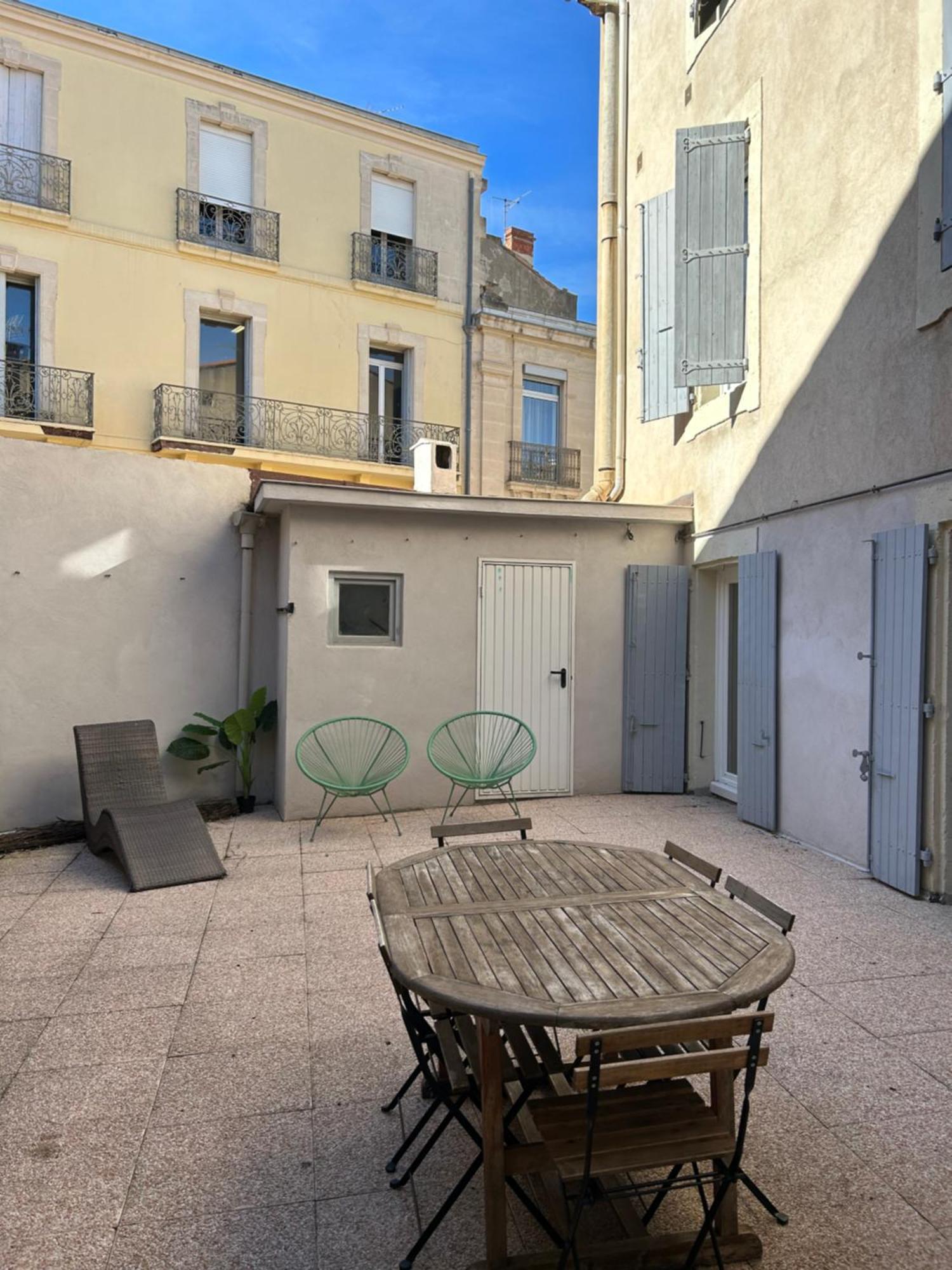 Apartment Grand De 100m2 -allee Paul Riquet - 4chambres - Wifi- Tv Connectee Béziers
