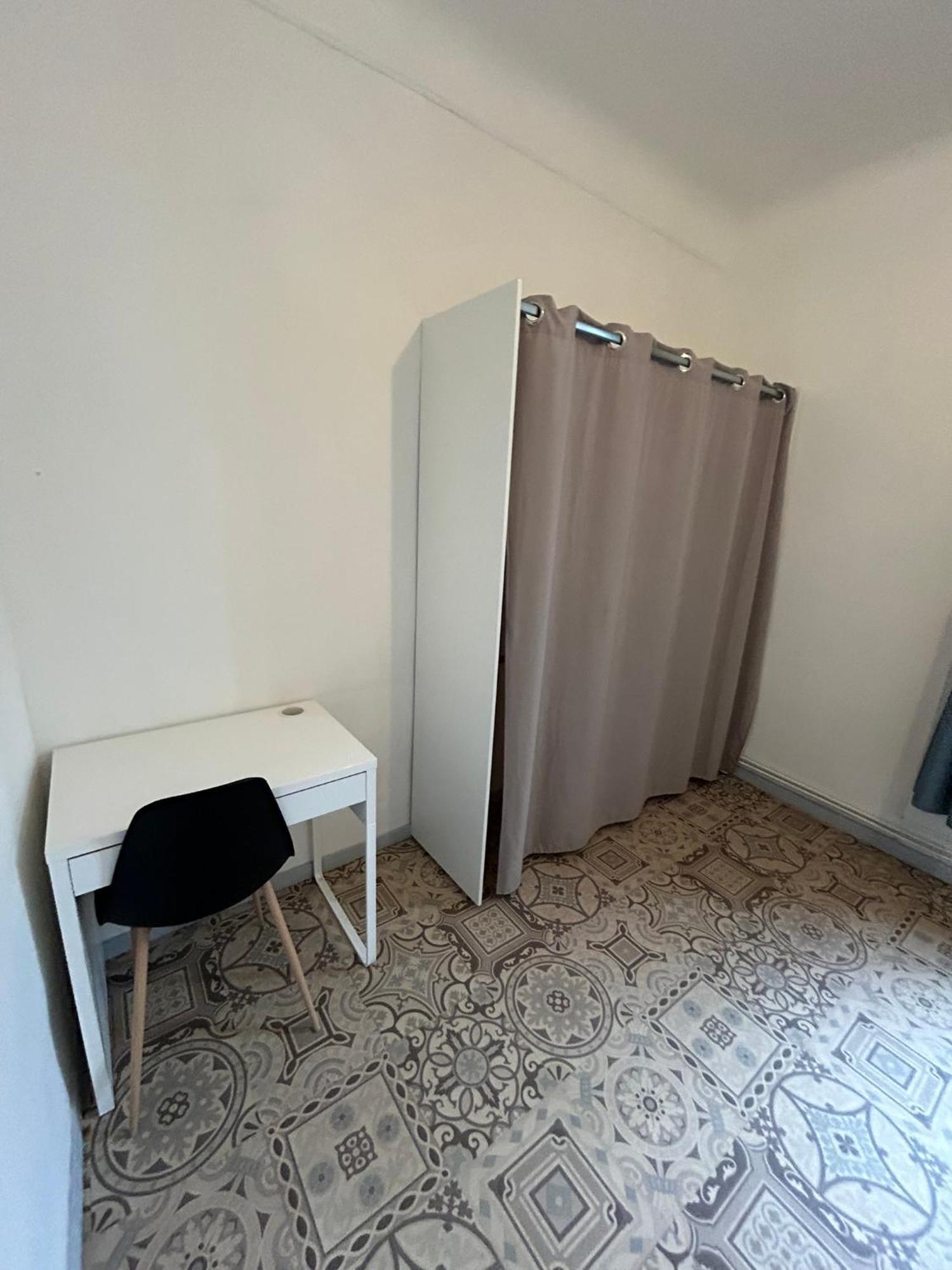 Apartment Grand De 100m2 -allee Paul Riquet - 4chambres - Wifi- Tv Connectee *